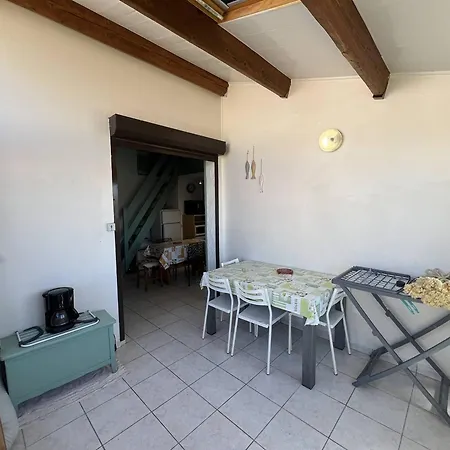 T2 Mezzanine 6 Couchages Proche Avec Parking - Fr-1-81-634 *
